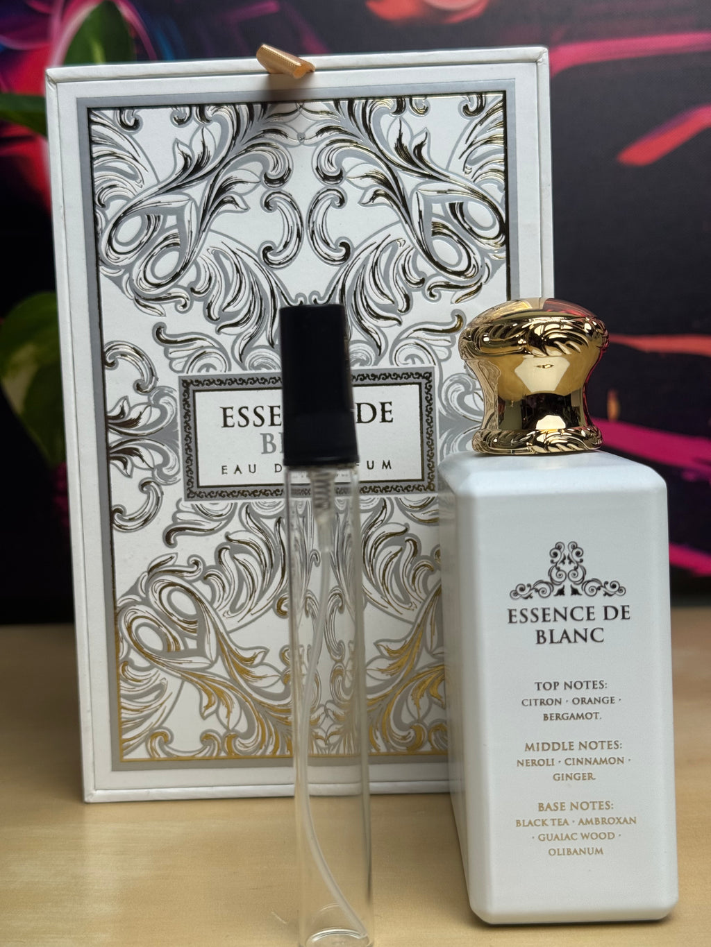 FRENCH AVENUE Essence De Blanc 10ml in a high quality atomiser